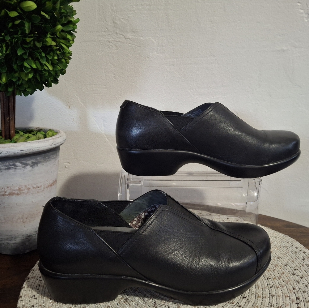 Dansko Black Leather Mules Size 40